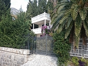 Ekskluzivna   vila  na  drugoj   liniji  Sutomore  Crna  Gora